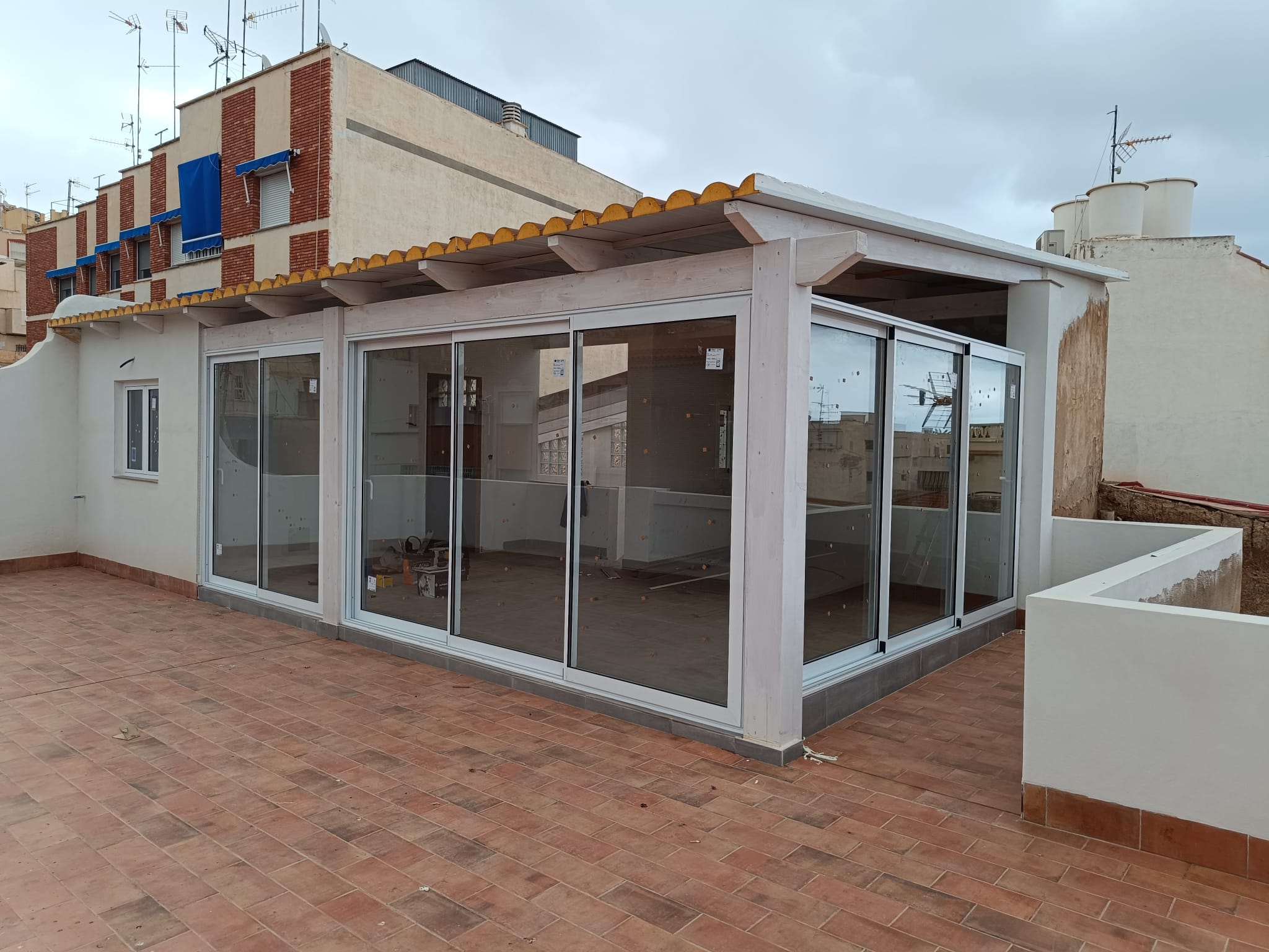 Especialistas en carpintería metálica en Murcia y Almería